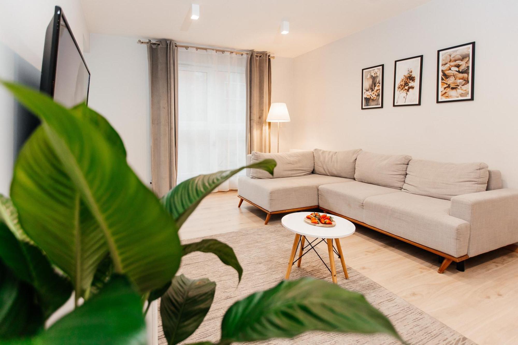 Maya'S Flats & Resorts 42 - Swietej Barbary Гданск Екстериор снимка