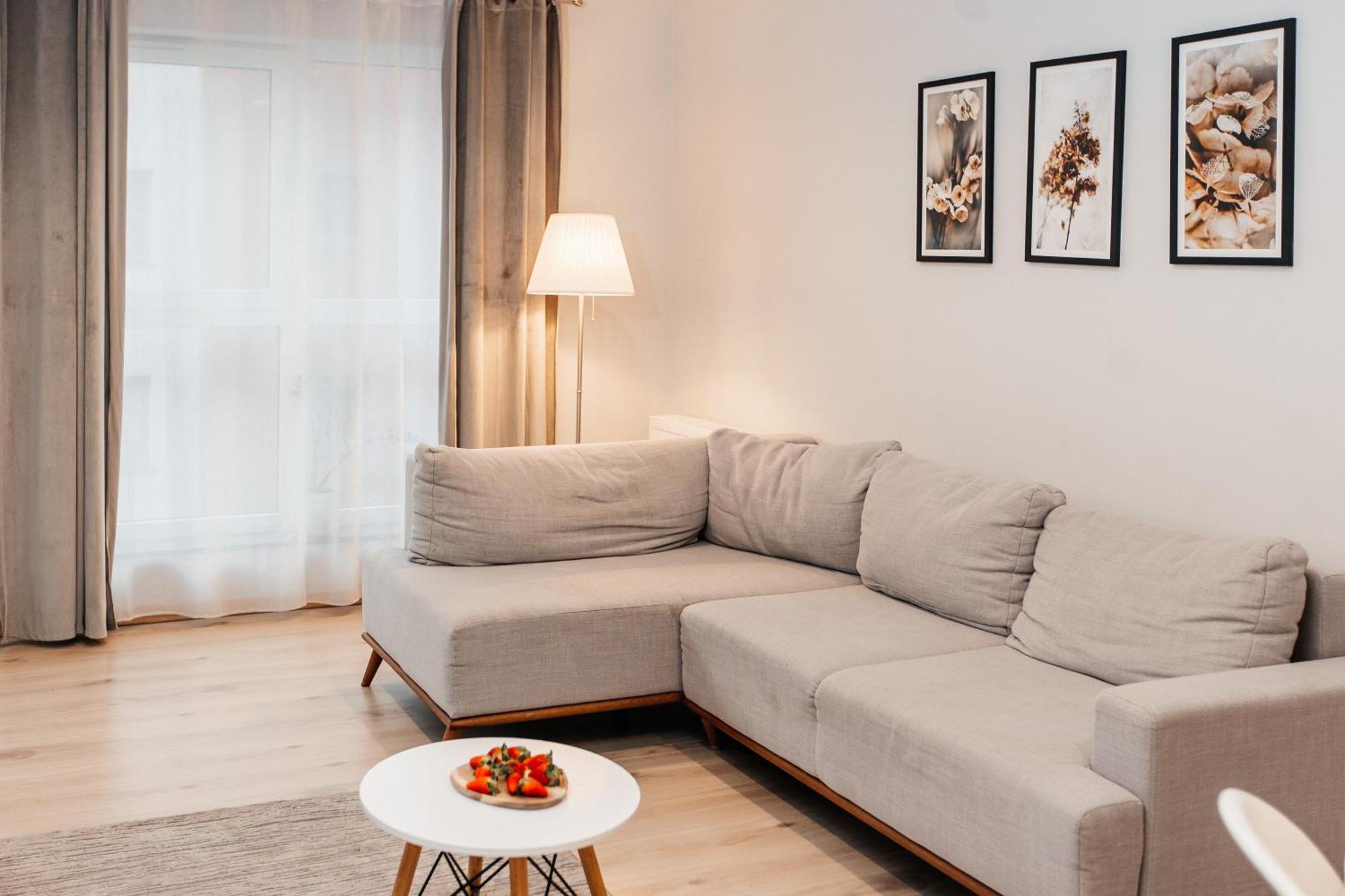 Maya'S Flats & Resorts 42 - Swietej Barbary Гданск Екстериор снимка
