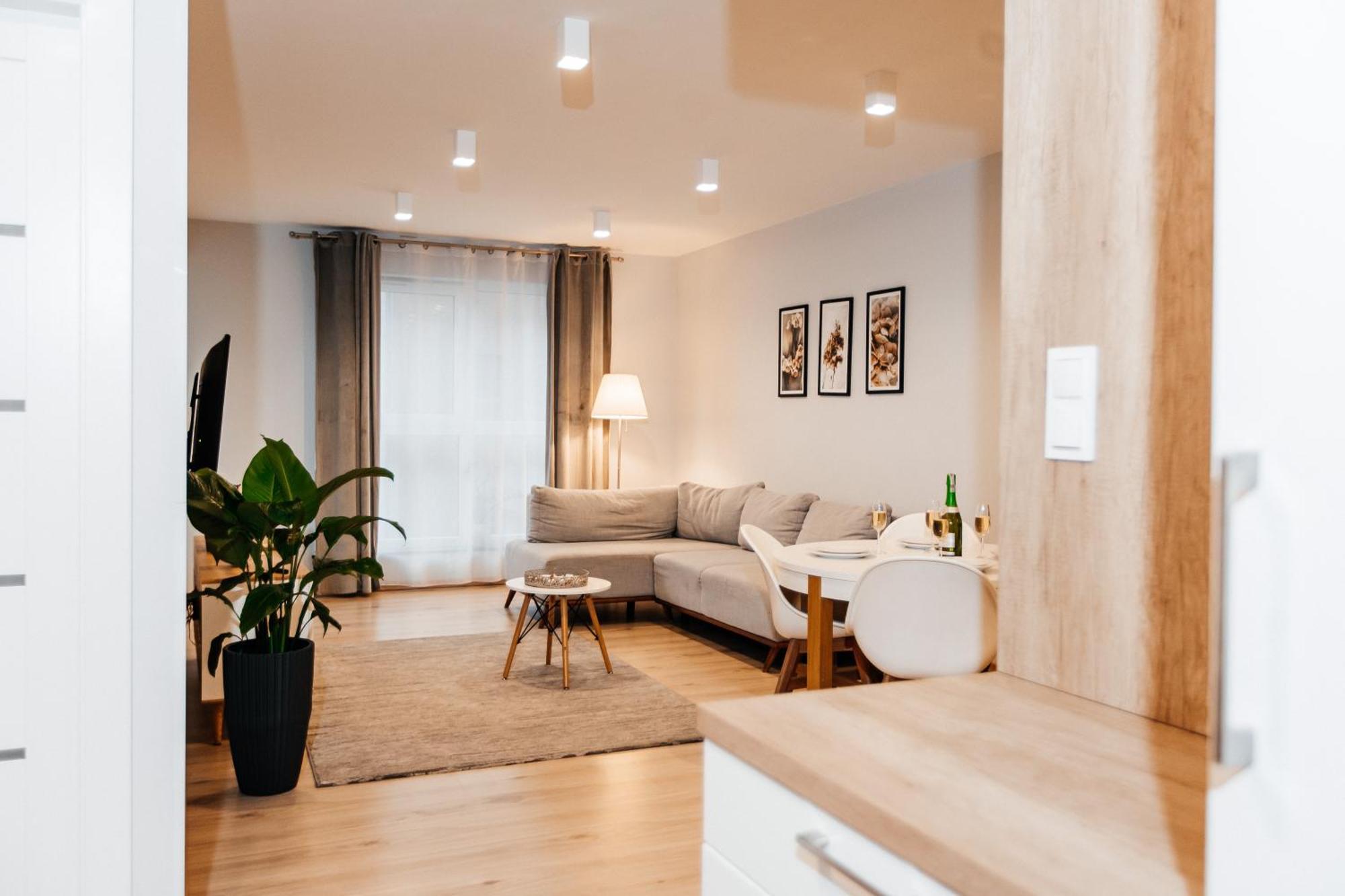 Maya'S Flats & Resorts 42 - Swietej Barbary Гданск Екстериор снимка